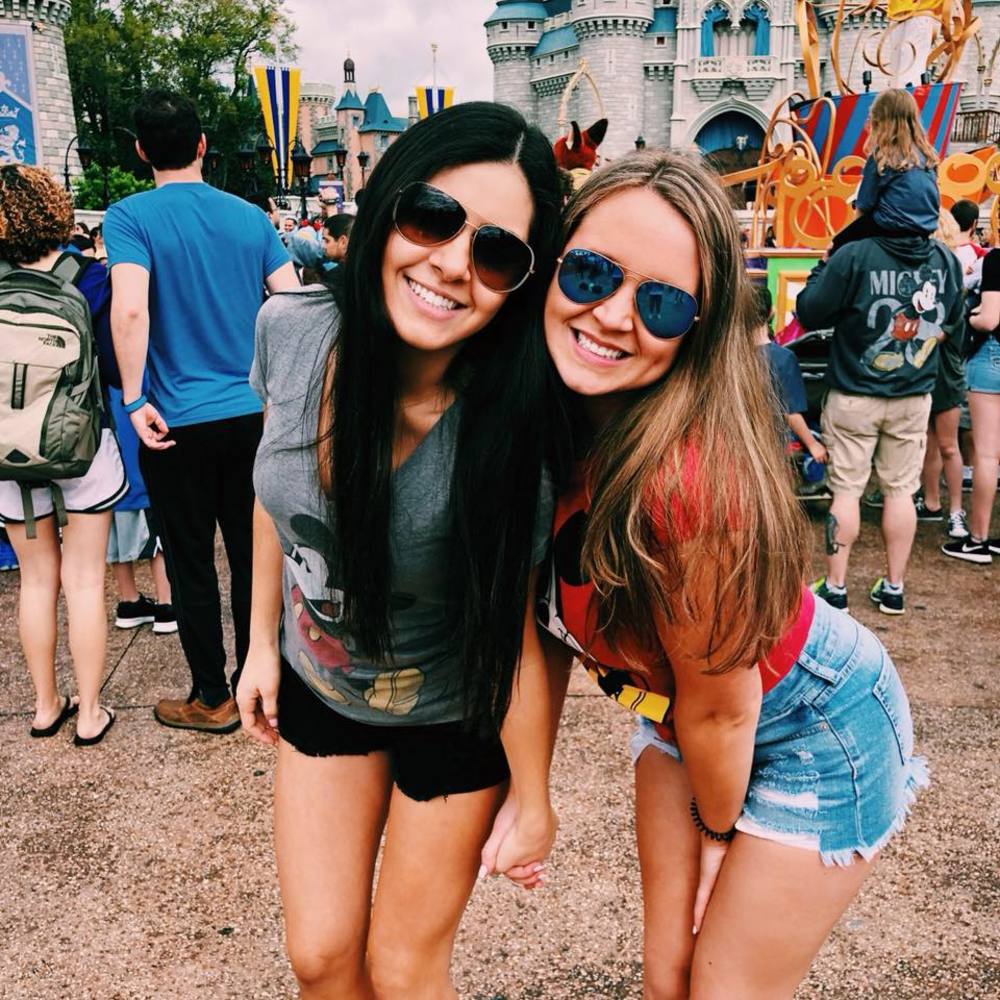 Meet your Posher, Lauren